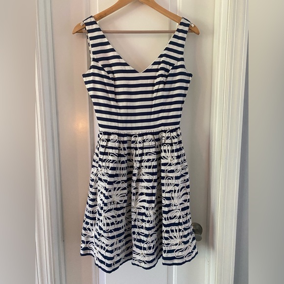 Lilly Pulitzer Dress with removable belt - Picture 1 of 6